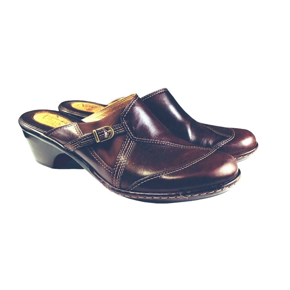 Clarks Clogs Women's 7.5 Chelsea Slide Style Buckle 1 1/2" Heel Brown Leather